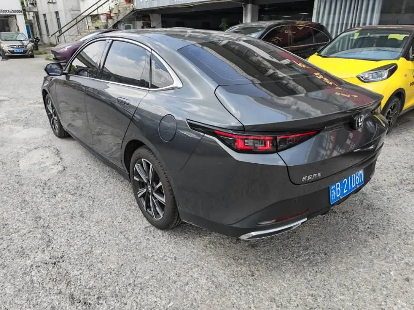 ChangAn 2024 Yidong 1.5TGDI Flagship Automatic Gear 7