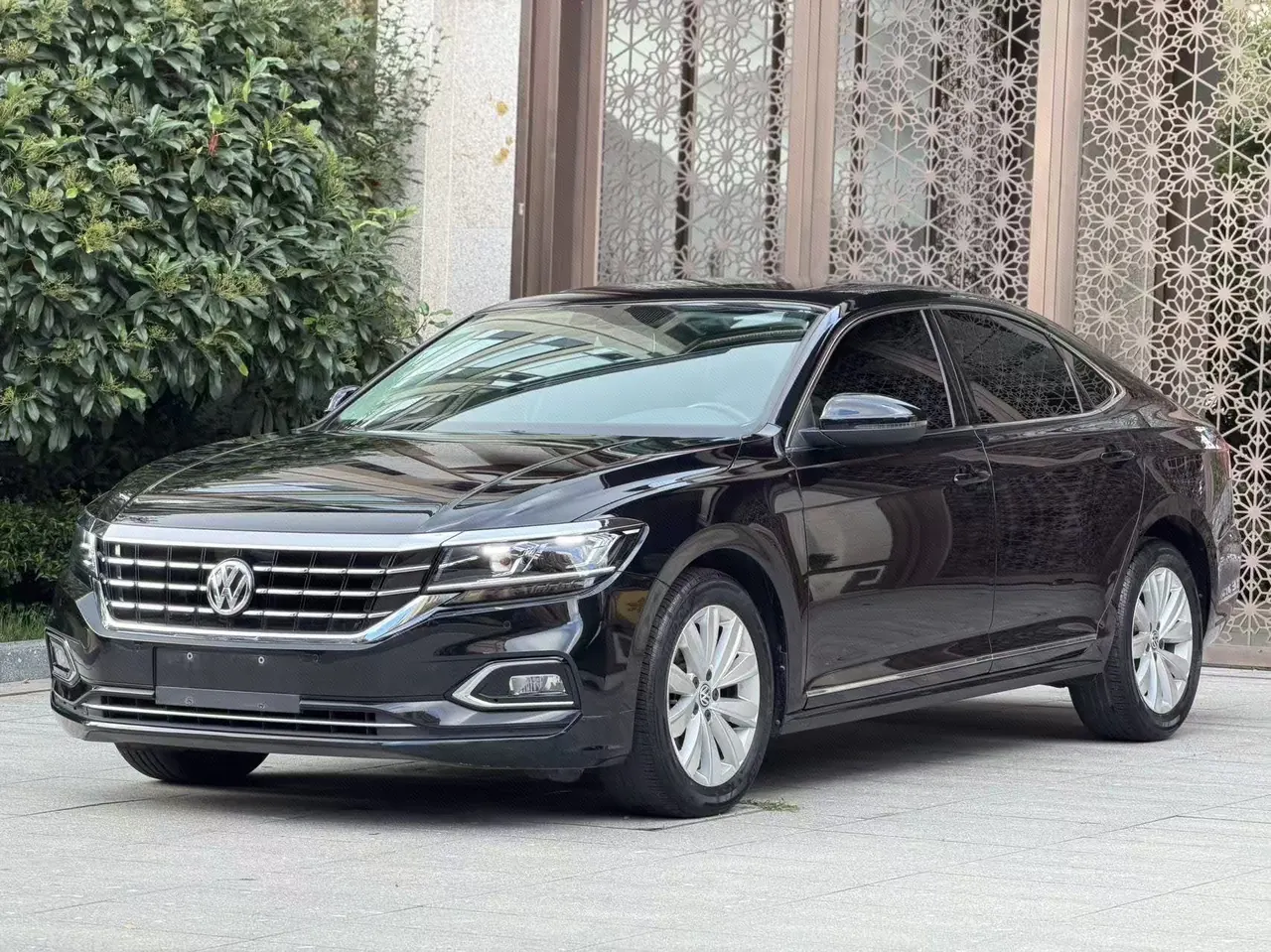 Open image lightbox: Volkswagen 2020 Passat 2.0TSI 330TSI Elite Edition Automatic