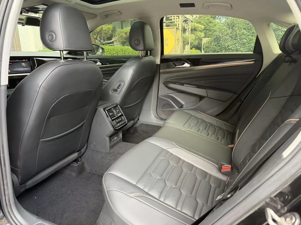 Volkswagen 2020 Passat 2.0TSI 330TSI Elite Edition Automatic 8