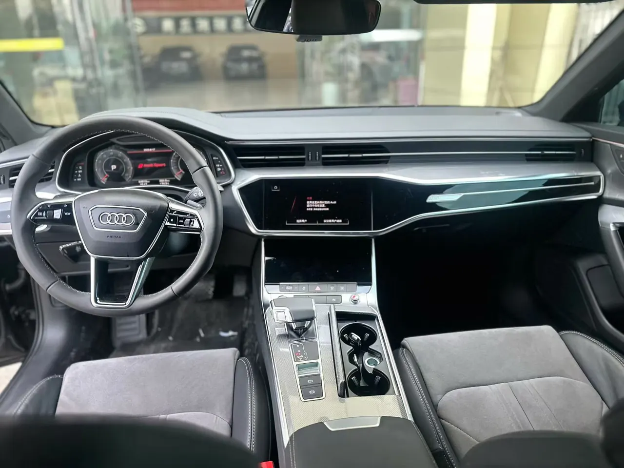 Audi 2021 A6L 2.0TFSI 40TFSI Deluxe Dynamic Automatic 6