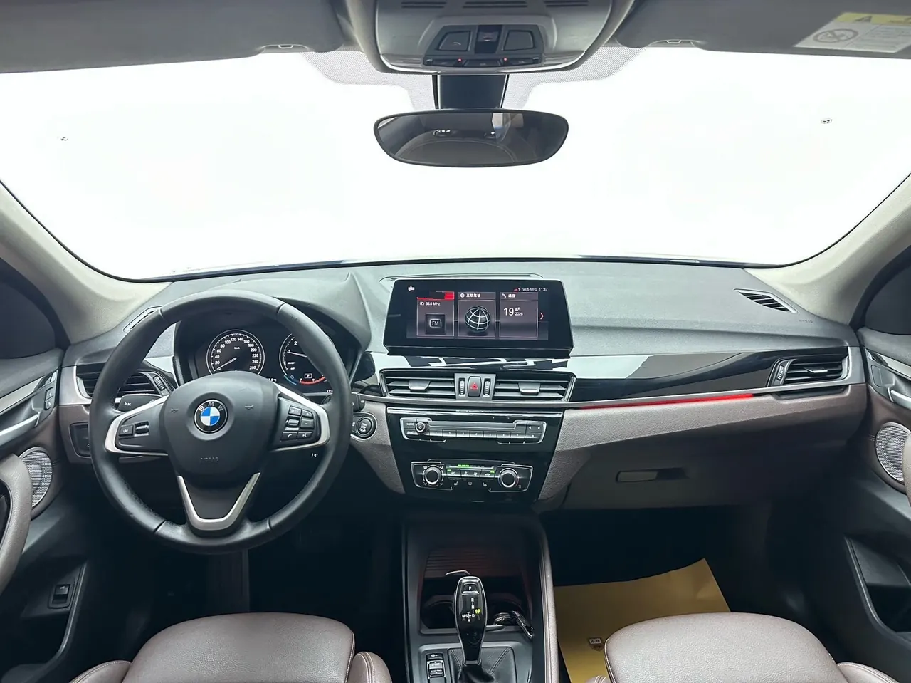 BMW 2022 X1 sDrive20Li 1.5T fashion automatic gear 5