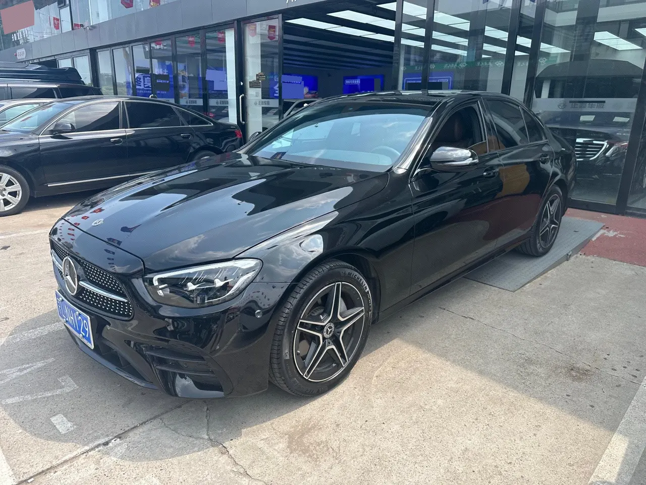 打开图片灯箱:Mercedes Benz E-Class (Imported) 2022 E 300 2.0T Fashion Sports Automatic Gear