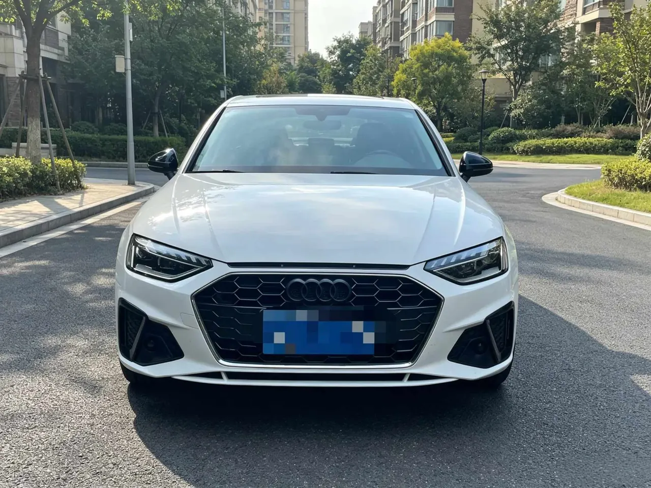 Audi 2023 A4L 2.0TFSI 40TFSI Fashion Dynamic Automatic 2