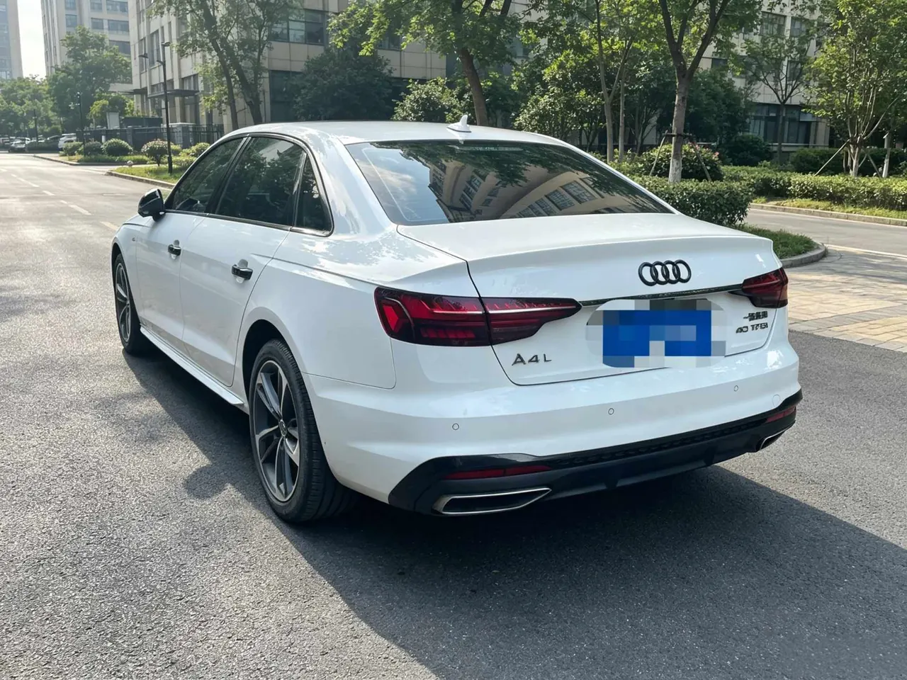 Audi 2023 A4L 2.0TFSI 40TFSI Fashion Dynamic Automatic 6