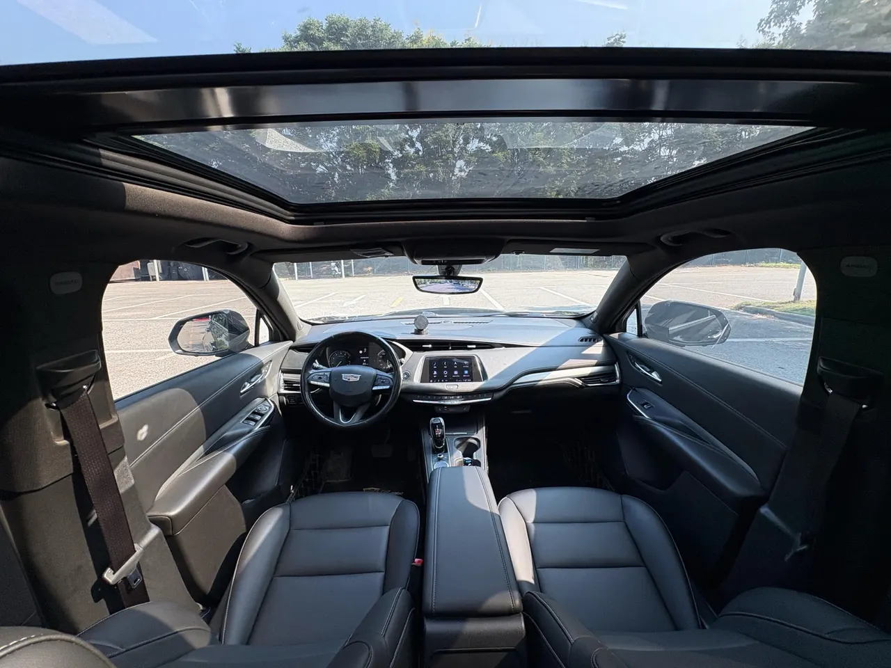 Cadillac 2020 XT4 2.0T 28T Two-Drive Leading Automatic Gear 10