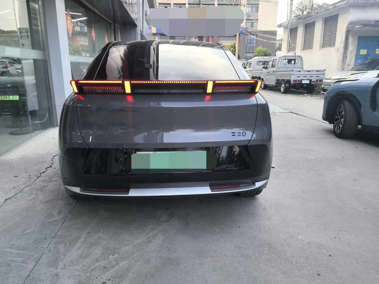 LYNK&amp;CO 2025 LYNK&amp;CO Z 20 530km Rear Drive Max Automatic 2