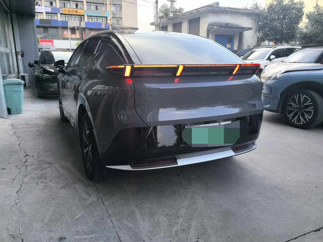 LYNK&amp;CO 2025 LYNK&amp;CO Z 20 530km Rear Drive Max Automatic 3