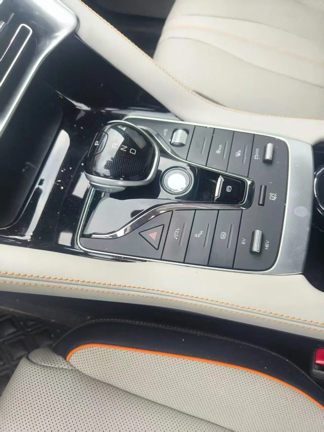 BYD Song PLUS New Energy 2021 Song PLUS DM-i 1.5 Stepless 51KM Honorable Automatic Gear 4