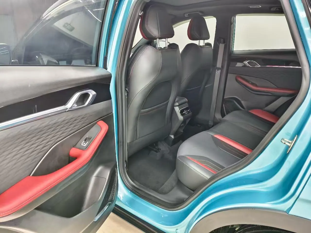 Geely 2022 Binyue COOL 1.5TD COOL Battle automatic gear 4