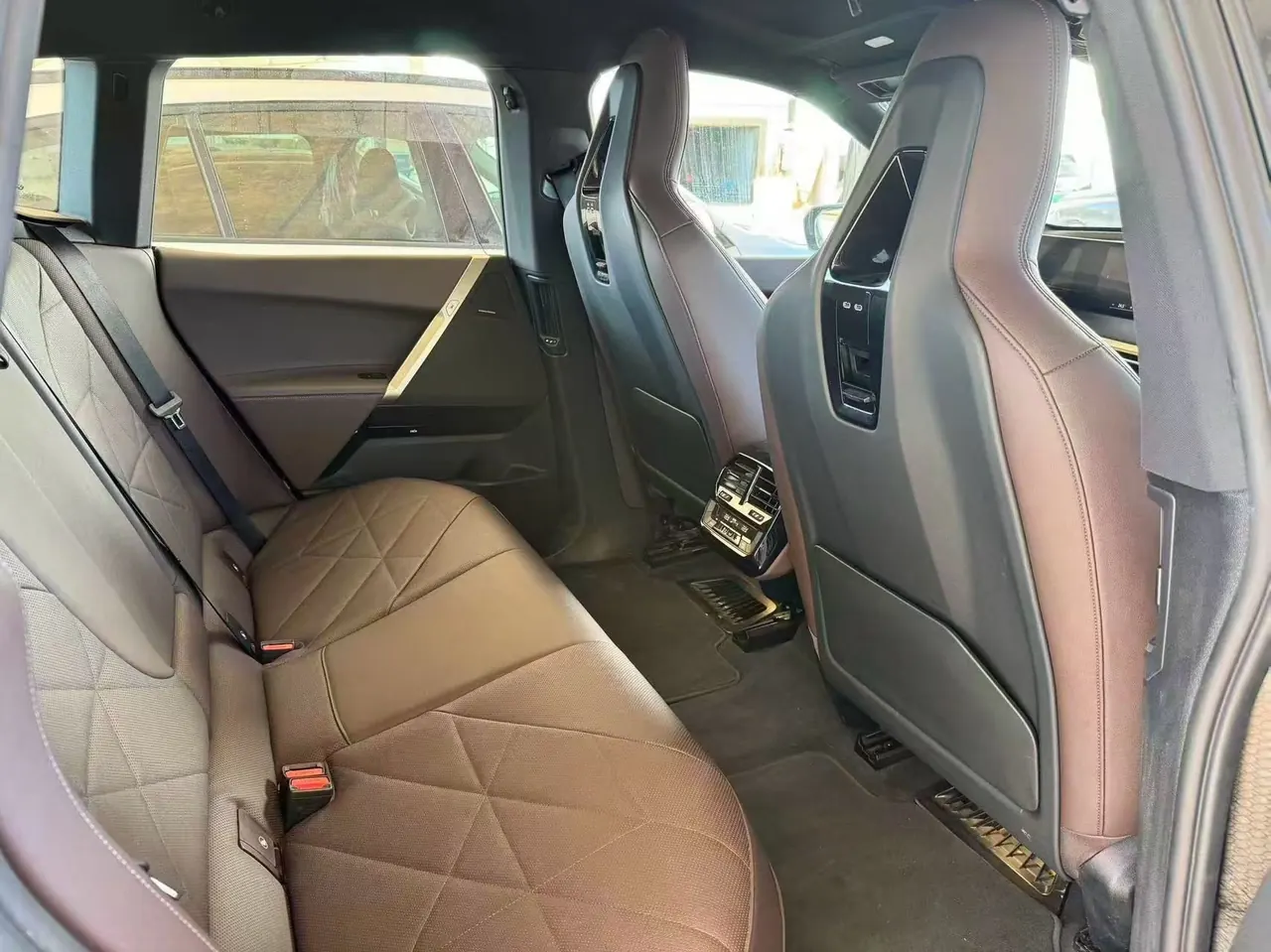 BMW iX (Imported) 2022 iX xDrive40 xDrive40 Automatic 5