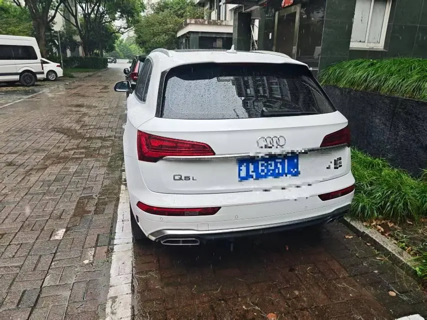 Audi 2022 Q5L 2.0TFSI 40TFSI Fashion Dynamic Automatic 3