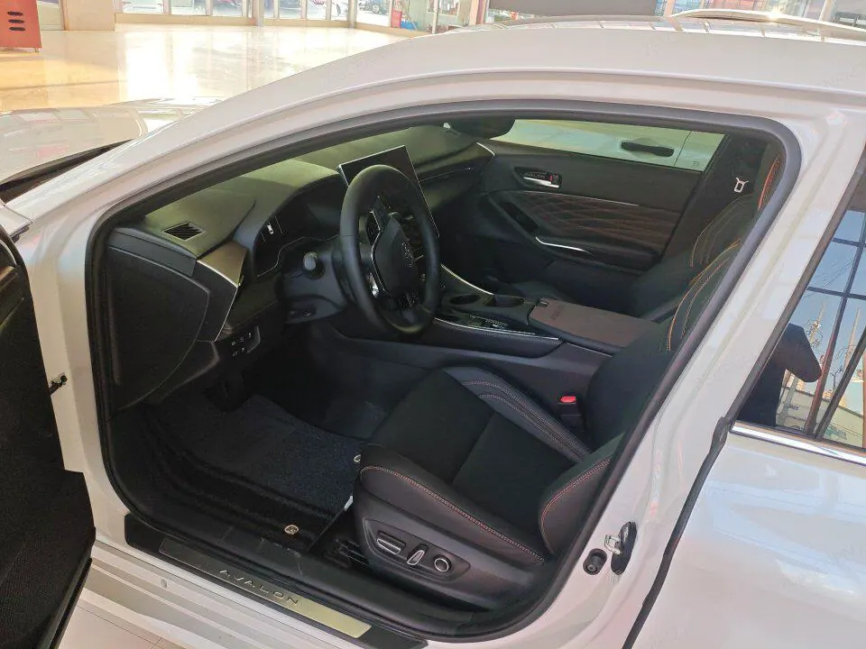 Toyota 2024 Asian Dragon Shuangqing 2.0 Stepless Premium Edition Automatic Gear 6