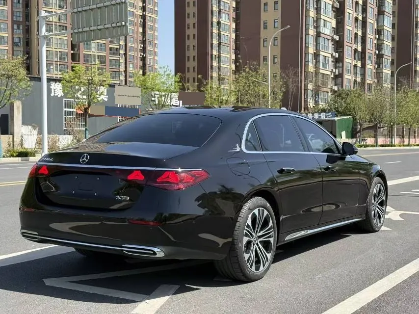 Mercedes Benz Class E New Energy 2024 E 350 e L 2.0T Automatic Gear 4