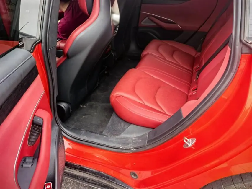 MI 2024 SU 7 800km 4-wheel drive ultra-long endurance high-end smart driving Max version automatic gear 4
