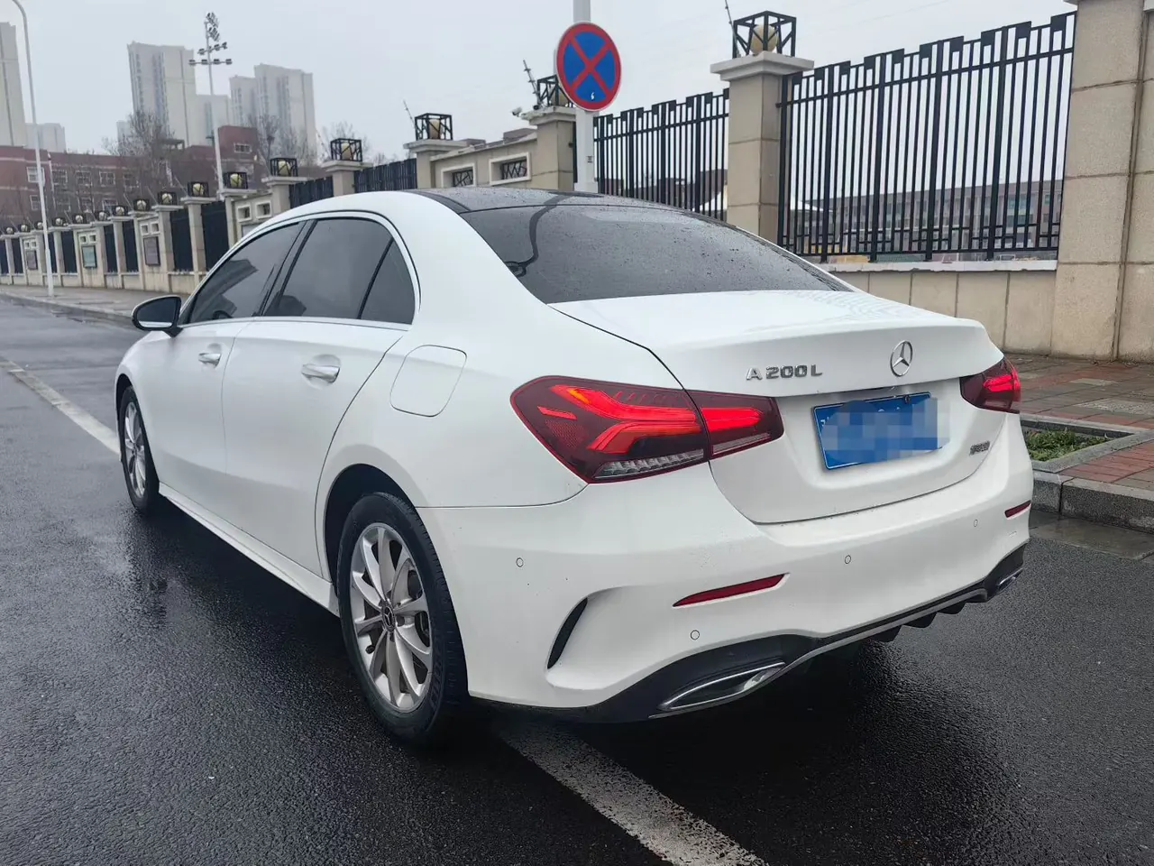 Mercedes Benz Class A 2022 A 200 L 1.3T Fashion Automatic Gear 3