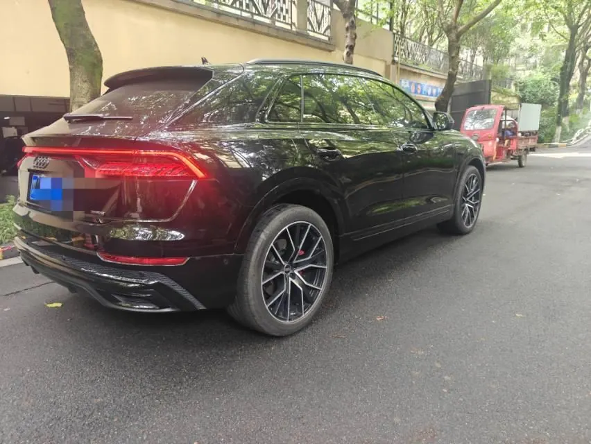 Audi Q8 (Imported) 2022 Q8 48V 3.0TFSI 55TFSI Ice and Snow Sports Edition Automatic Gear 5
