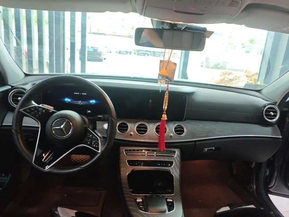 Mercedes Benz E Class 2022 E 300 L 2.0T Fashion (Change 3) Automatic Gear 3