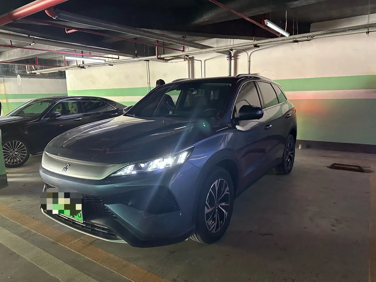 打开图片灯箱:BYD Song Pro New Energy 2025 Song Pro DM-i 1.5 Stepless 75KM Leading Automatic Gear