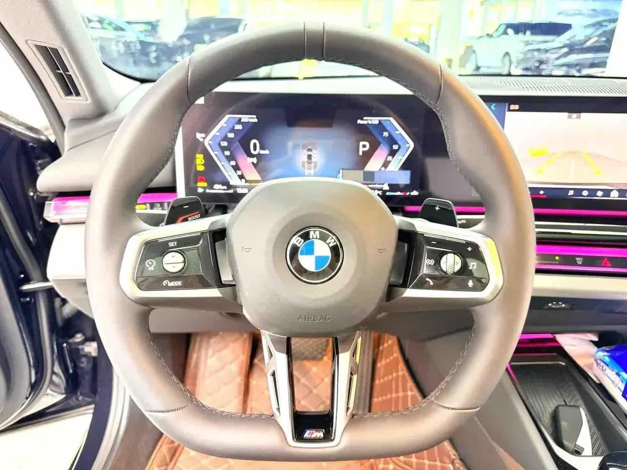 BMW 5 Series 2024 model 530Li 48V 2.0T Leading Edition M Sport Package Automatic 10