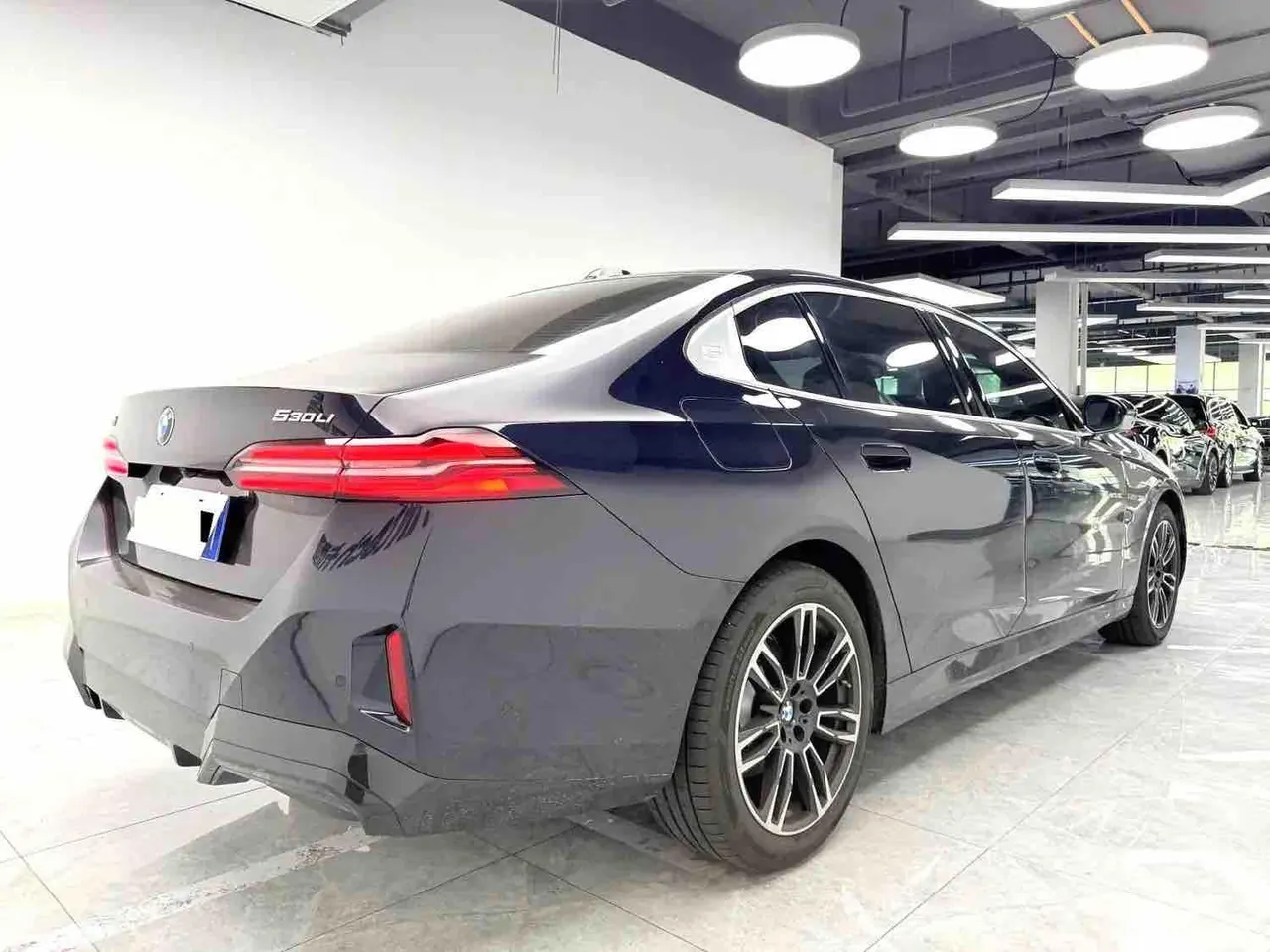 BMW 5 Series 2024 model 530Li 48V 2.0T Leading Edition M Sport Package Automatic 6
