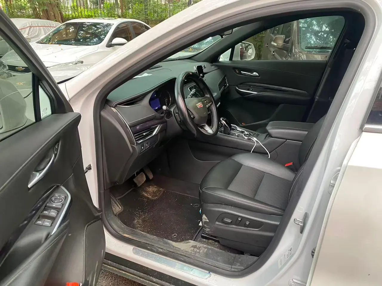 Cadillac 2022 XT4 48V 2.0T 28T Two-Drive Fashion Automatic Gear 3