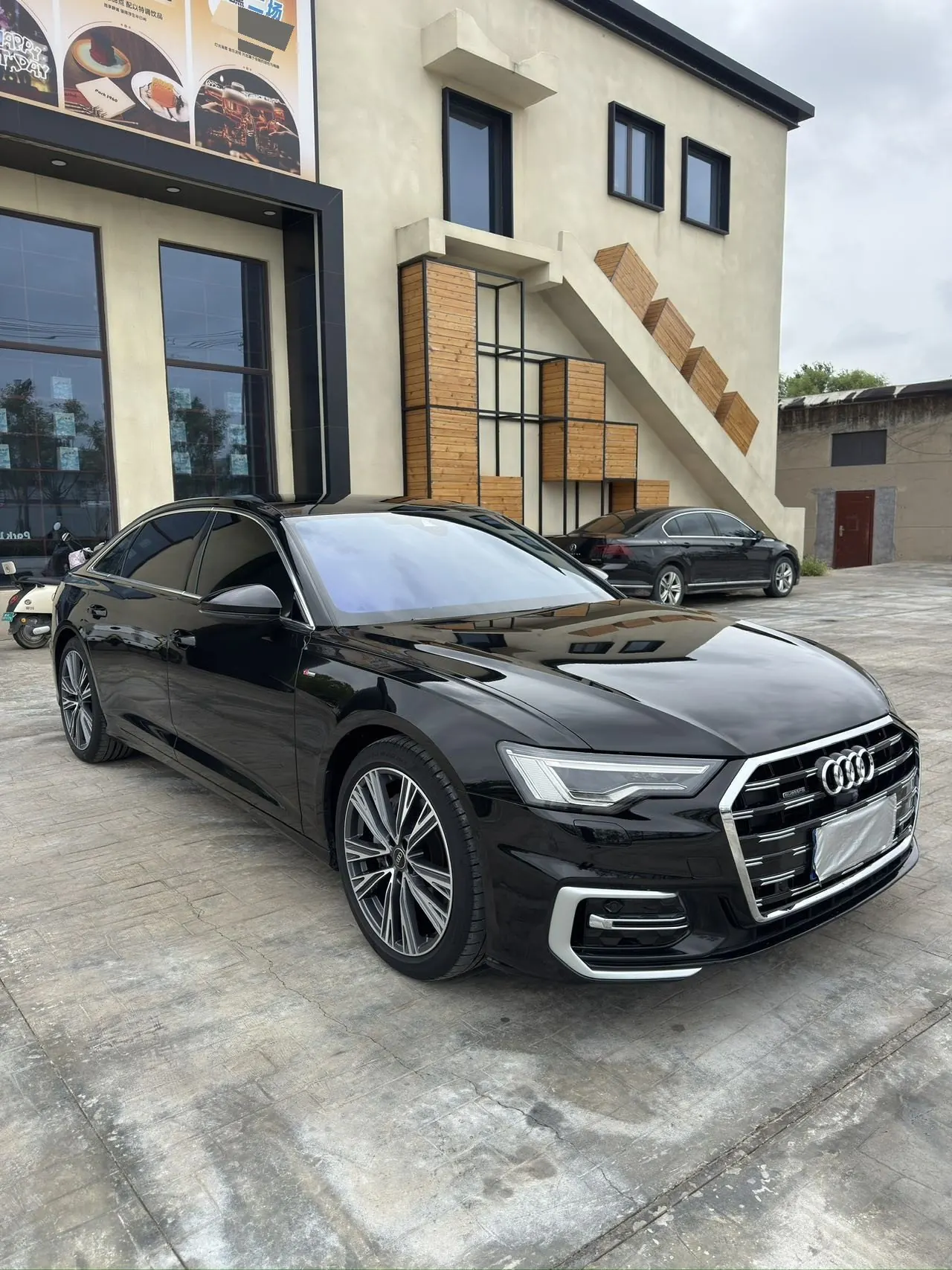 Audi 2024 A6L 2.0TFSI 45TFSI Quattro Selected Dynamic Automatic 2