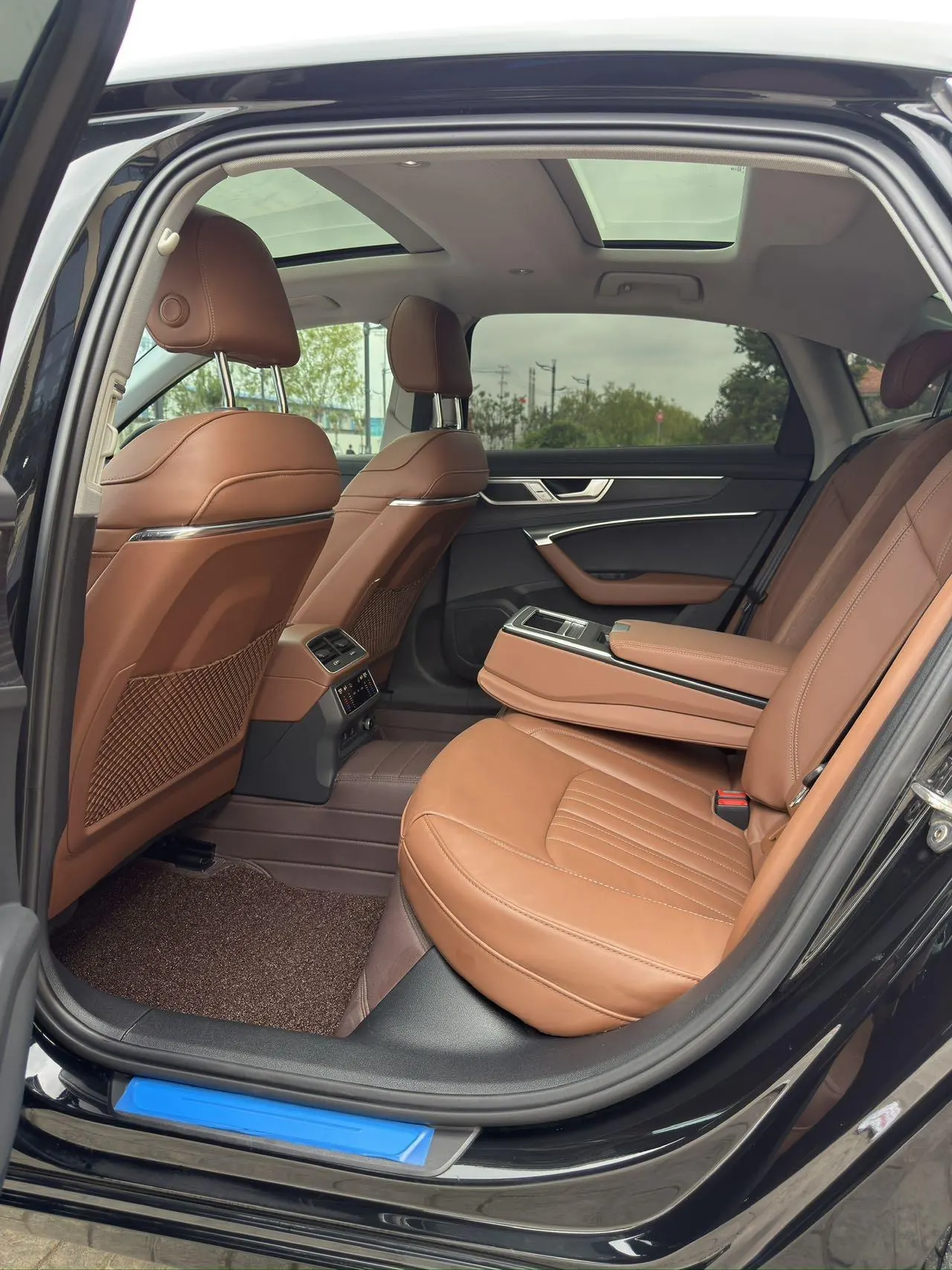 Audi 2024 A6L 2.0TFSI 45TFSI Quattro Selected Dynamic Automatic 8