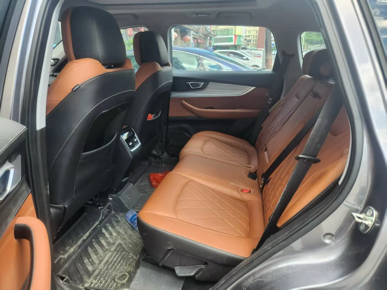 Chery 2022 Ruihu 8 PRO 1.6T 290T Two-Drive Vast Edition 5-seat Automatic Gear 4