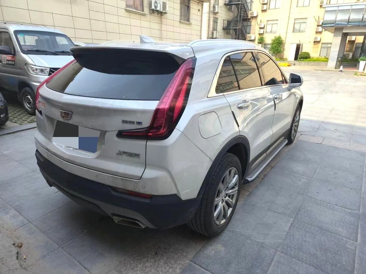 Cadillac 2022 XT4 48V 2.0T 28T Two-Drive Luxury Automatic Gear 9
