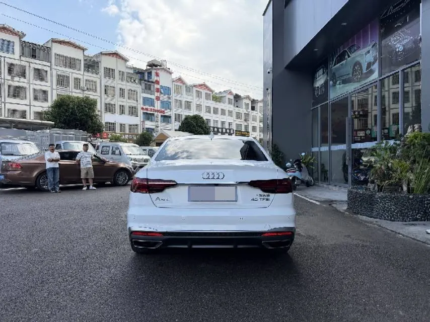 Audi 2024 A4L 2.0TFSI 40TFSI Fashion Dynamic Automatic 5