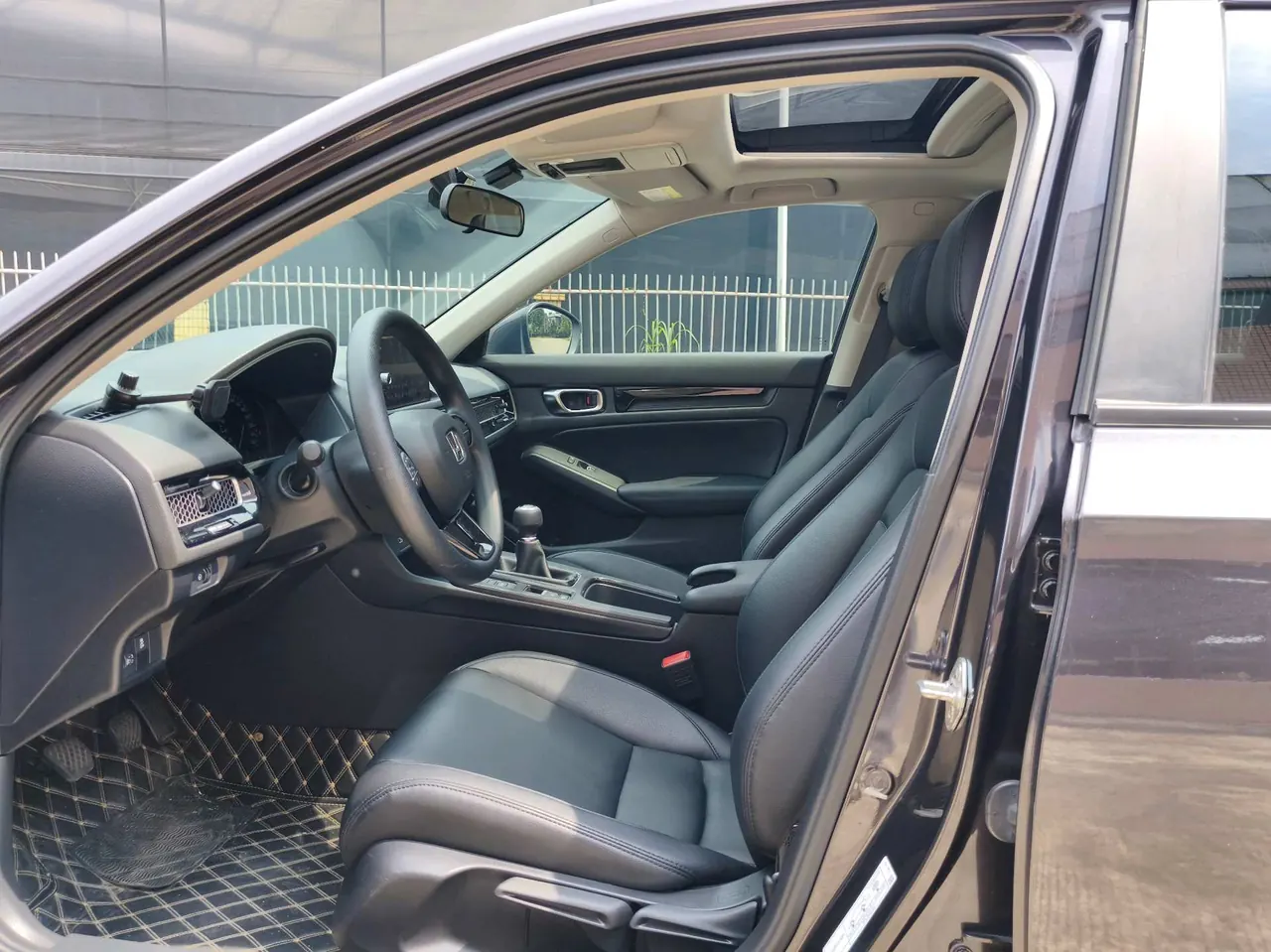 Honda 2022 model 1.5T 240TURBO exclusive manual gear 3