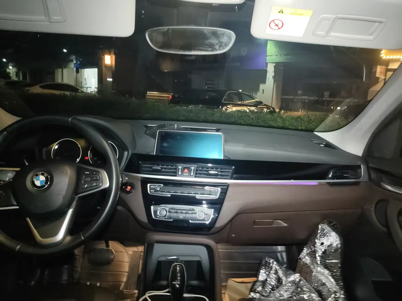 BMW 2020 X1 sDrive20Li 1.5T fashion automatic gear 3