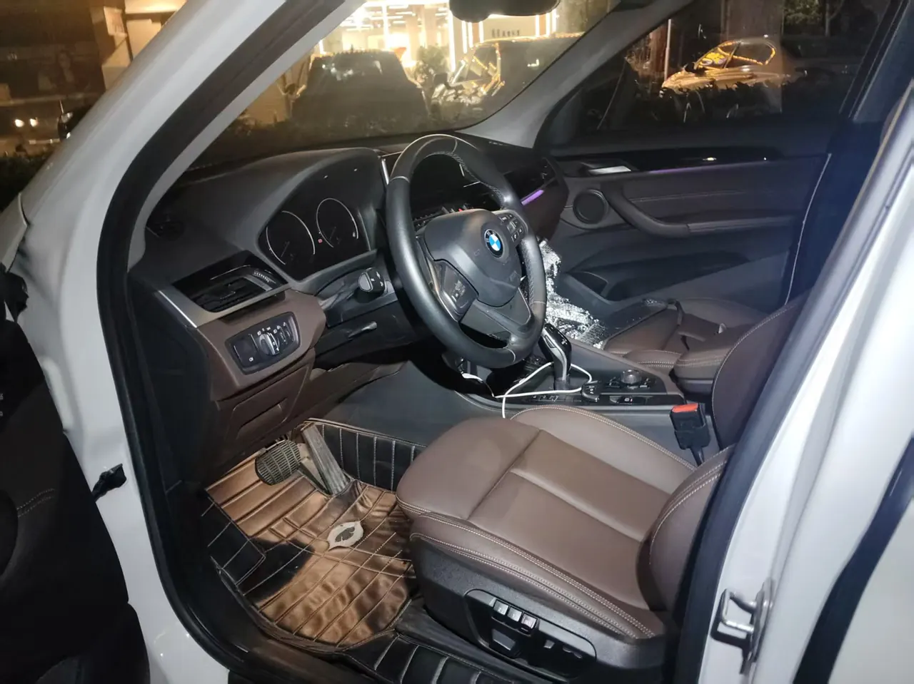 BMW 2020 X1 sDrive20Li 1.5T fashion automatic gear 4