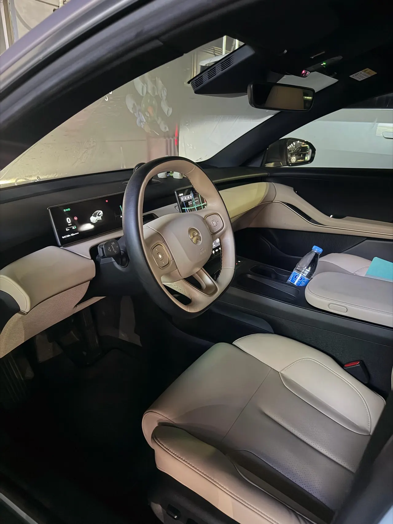 NIO 2022 ET5 75kWh automatic gear 2