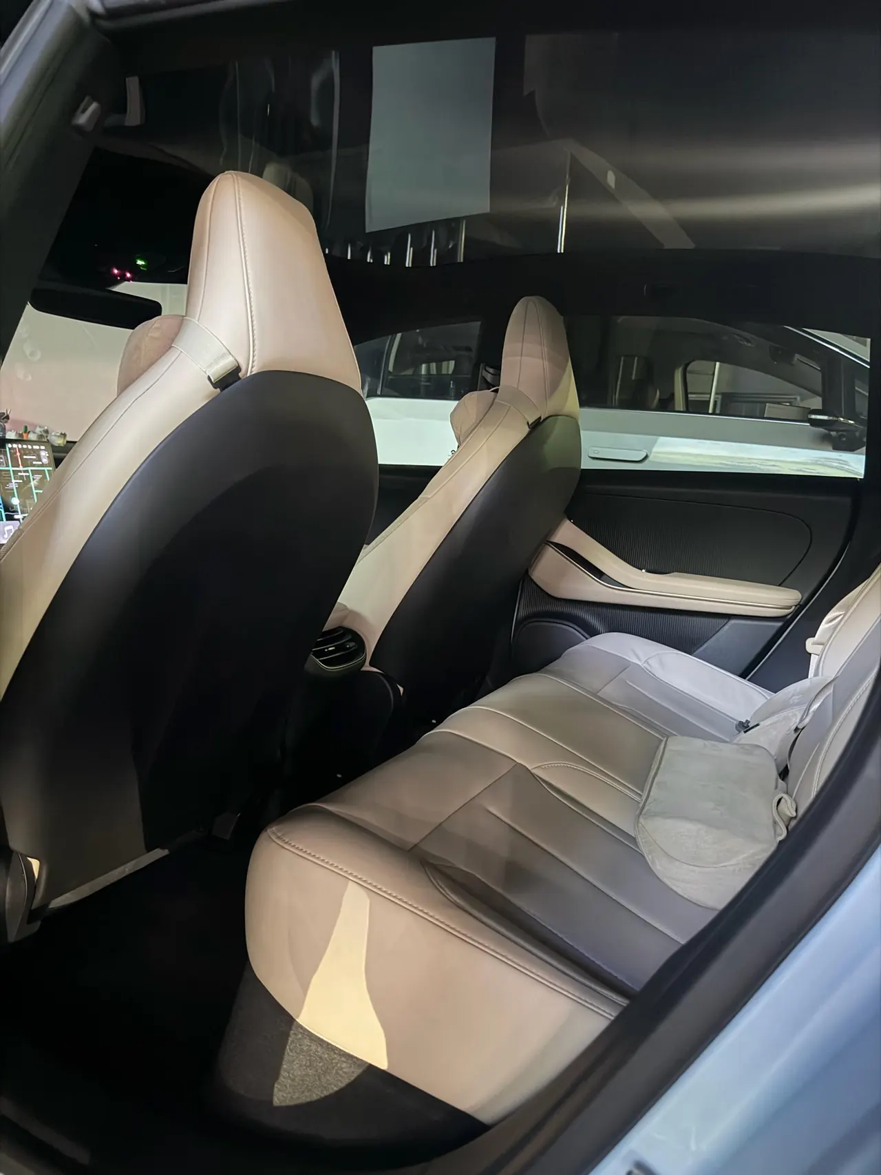NIO 2022 ET5 75kWh automatic gear 3
