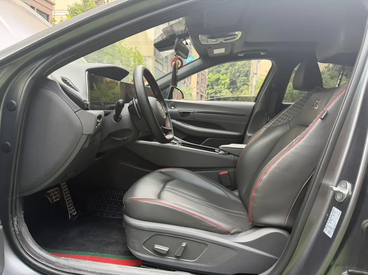 Hyundai 2022 10th generation Sonata 2.0TGDi 380TGDi 20th anniversary automatic gear 2