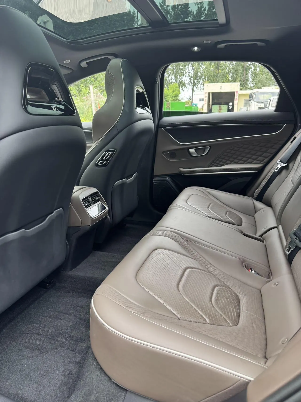 BYD 2022 Han DM-i 1.5T stepless 121KM exclusive automatic gear 5