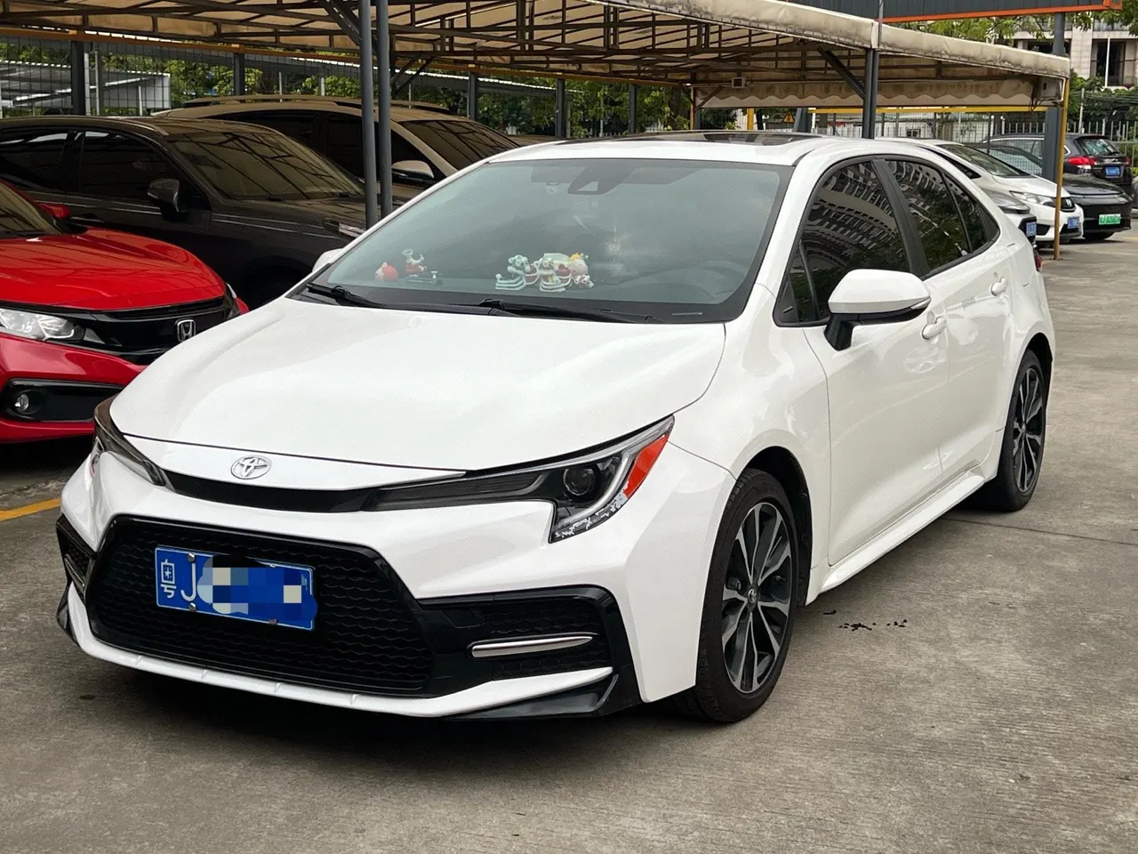 Open image lightbox: Toyota 2022 Lei Ling 1.2T Stepless 185T Sports Edition Automatic Gear
