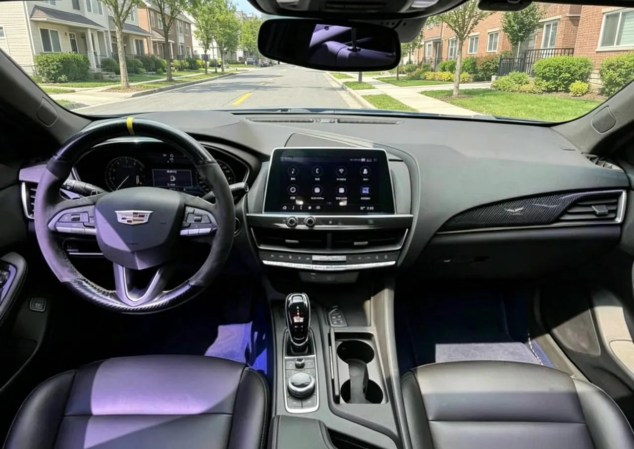 Cadillac 2020 CT5 2.0T 28T fashion automatic gear 3