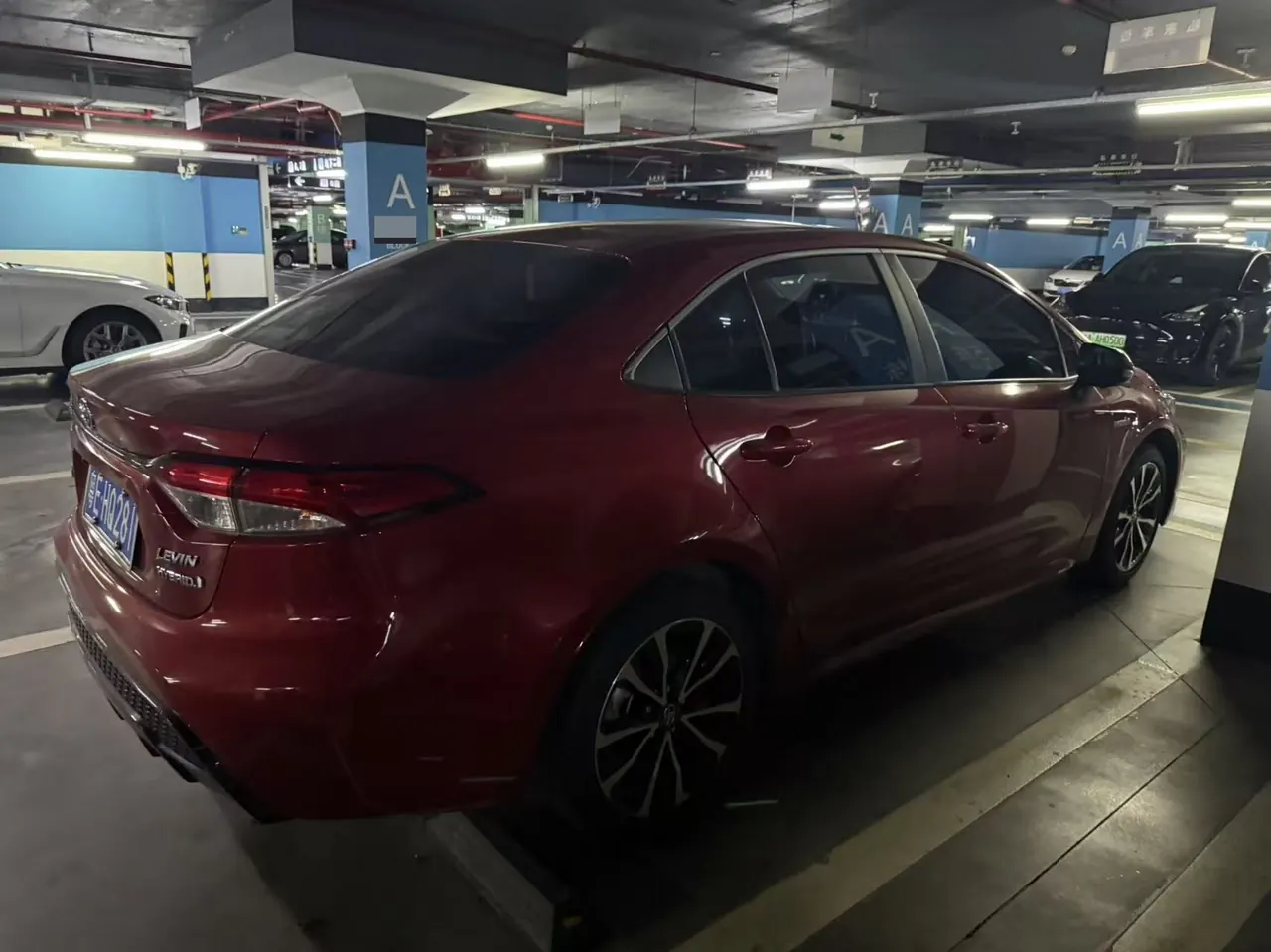 Toyota 2022 Lei Ling Shuangqing 1.8H Stepless Sports Edition Automatic Gear 3