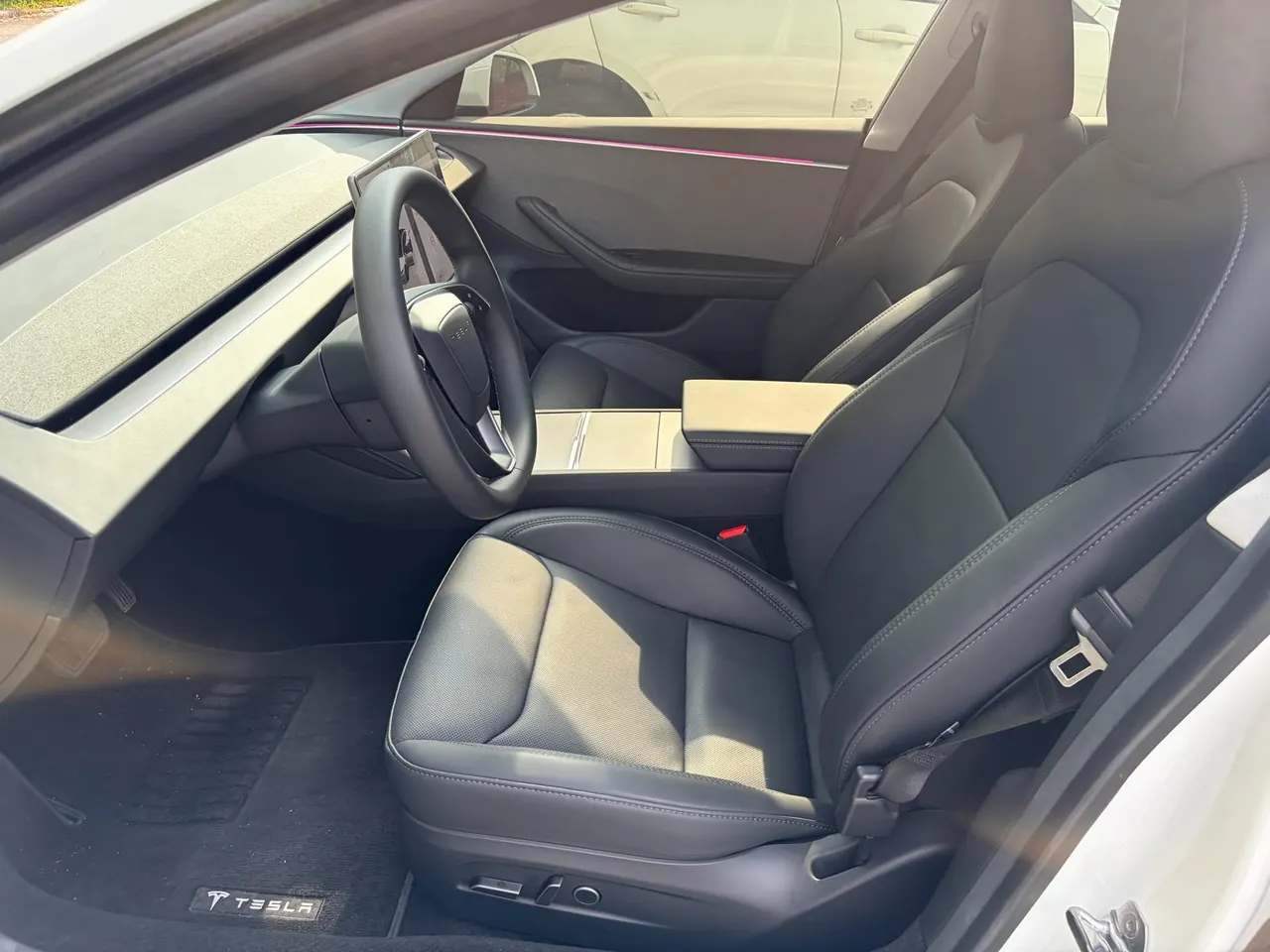 Tesla 2023 Model 3 Rejuvenation Edition Rear Wheel Drive Automatic Transmission 2