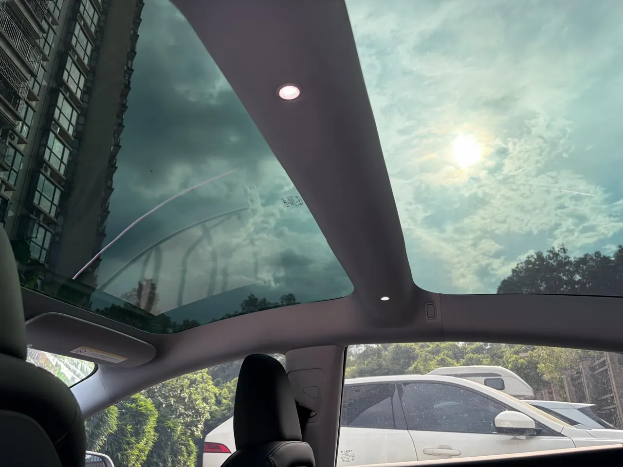 Tesla 2023 Model 3 Rejuvenation Edition Rear Wheel Drive Automatic Transmission 4