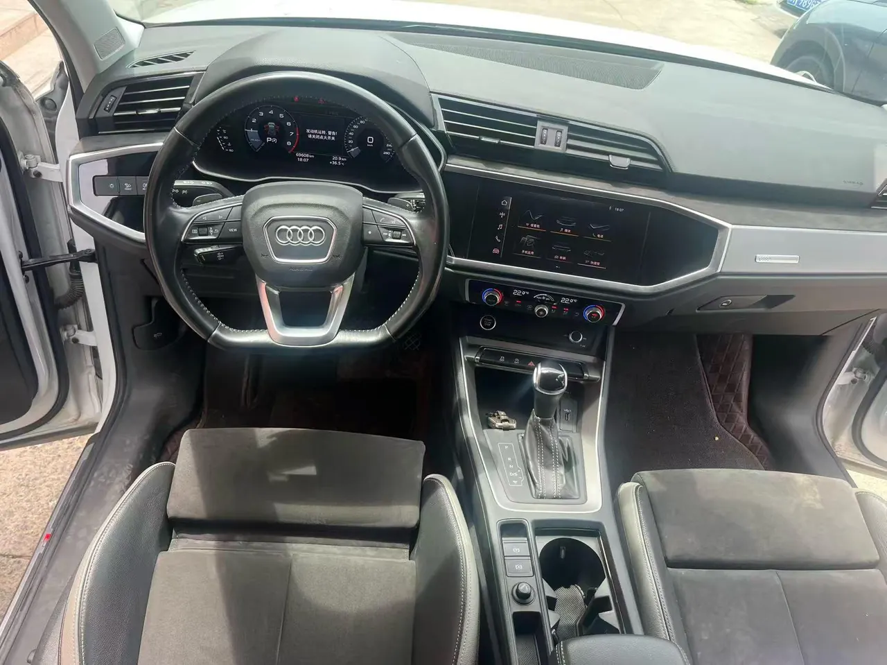 Audi 2020 Q3 1.4TFSI 35TFSI Fashion Dynamic Automatic 6