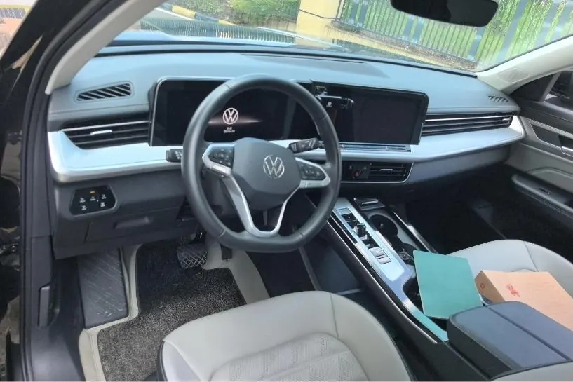 Volkswagen 2025 model tour 2.0TSI 330TSI luxury tour all enjoy automatic gear 4