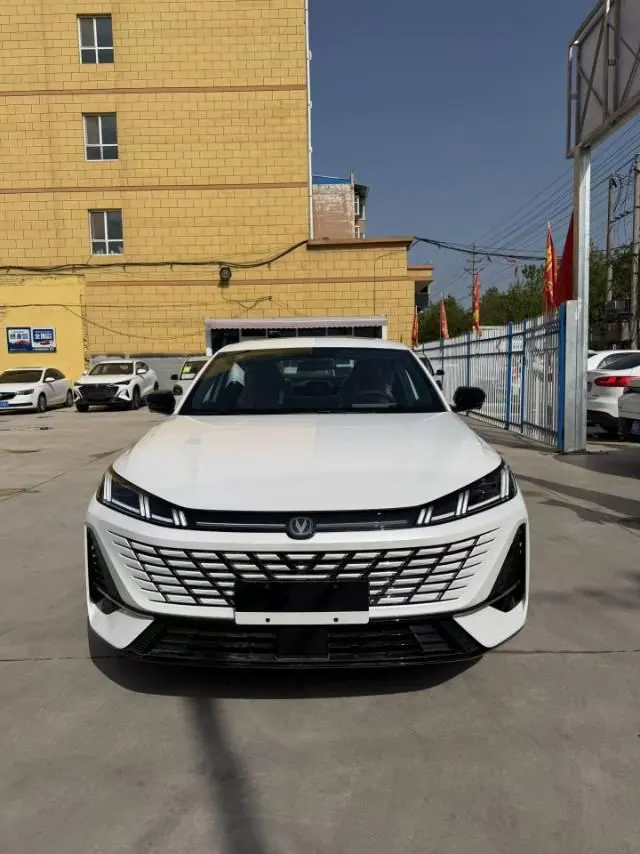 ChangAn 2025 Yidong 1.5T Blue Whale 500Bar Honorable Automatic Gear 2
