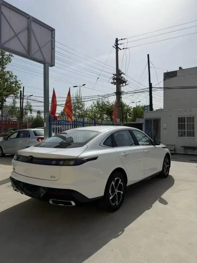 ChangAn 2025 Yidong 1.5T Blue Whale 500Bar Honorable Automatic Gear 4
