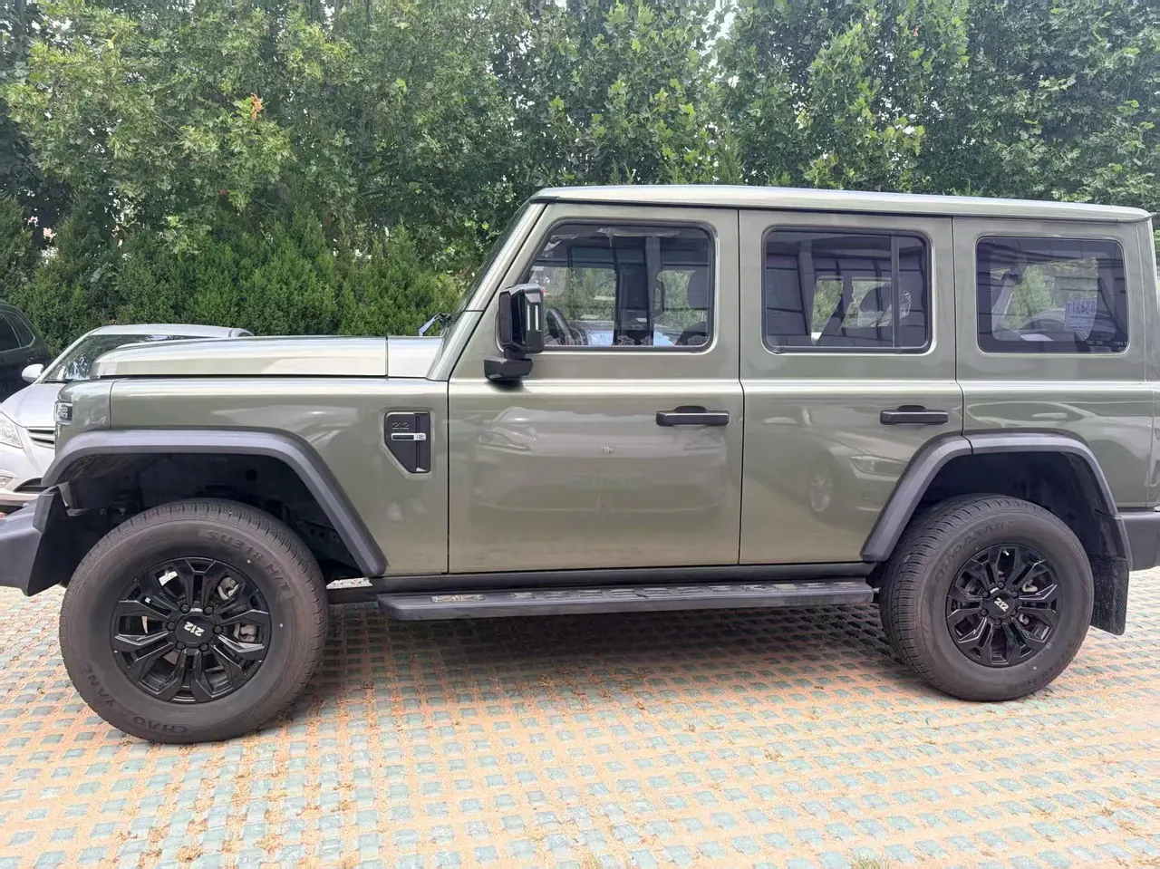 212 2025 T01 2.0T Diesel Edition Automatic Gear 3