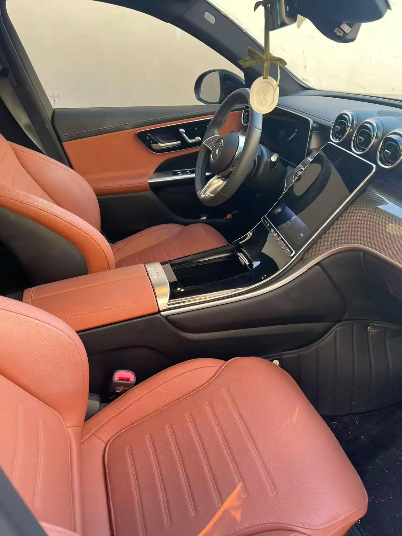 Mercedes Benz 2026 GLC 260 L 4MATIC 48V 2.0T Dynamic 5-seat Automatic Gear 6