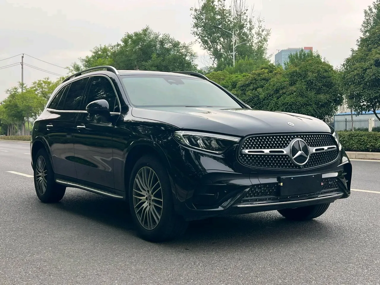Mercedes Benz 2025 GLC 300 L 4MATIC 48V 2.0T Dynamic 5-seat (Modified) Automatic Gear 3