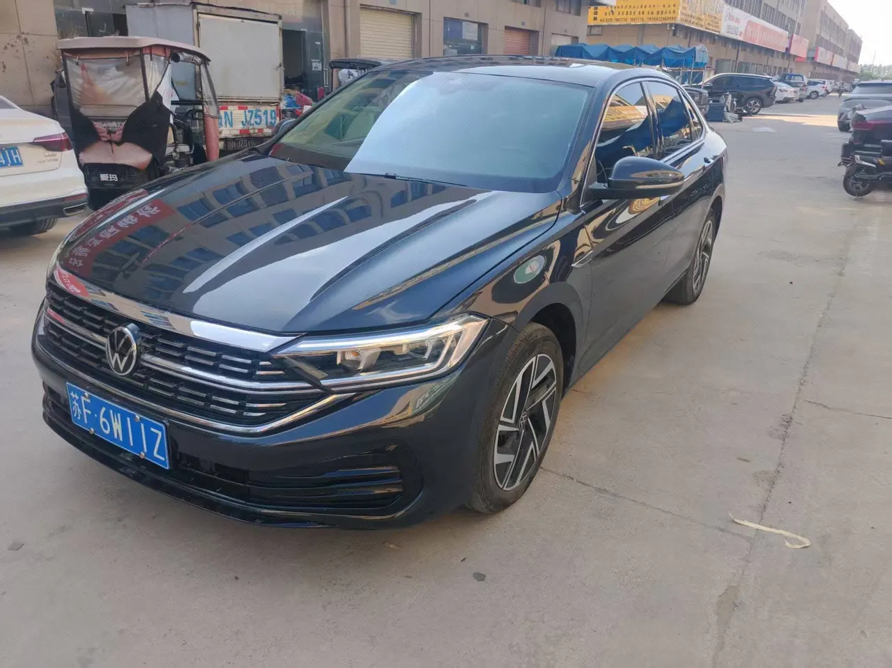 打开图片灯箱:Volkswagen 2024 Sagittarius 1.5TSI 300TSI Exceed Edition Automatic Gear